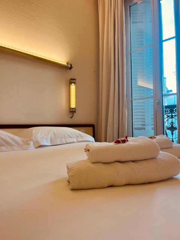 Hotel Des Grands Hommes - Bordeaux Centre image 13